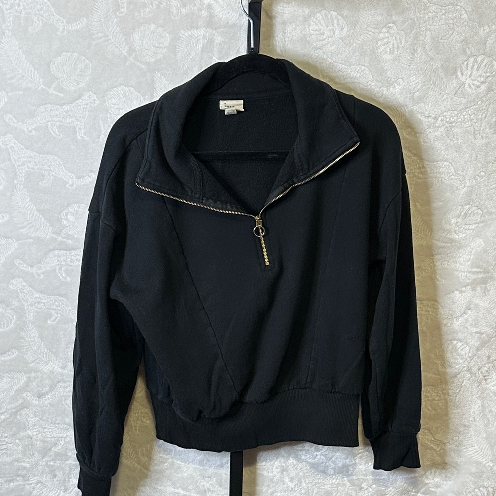 Black Quarter-Zip Pullover
